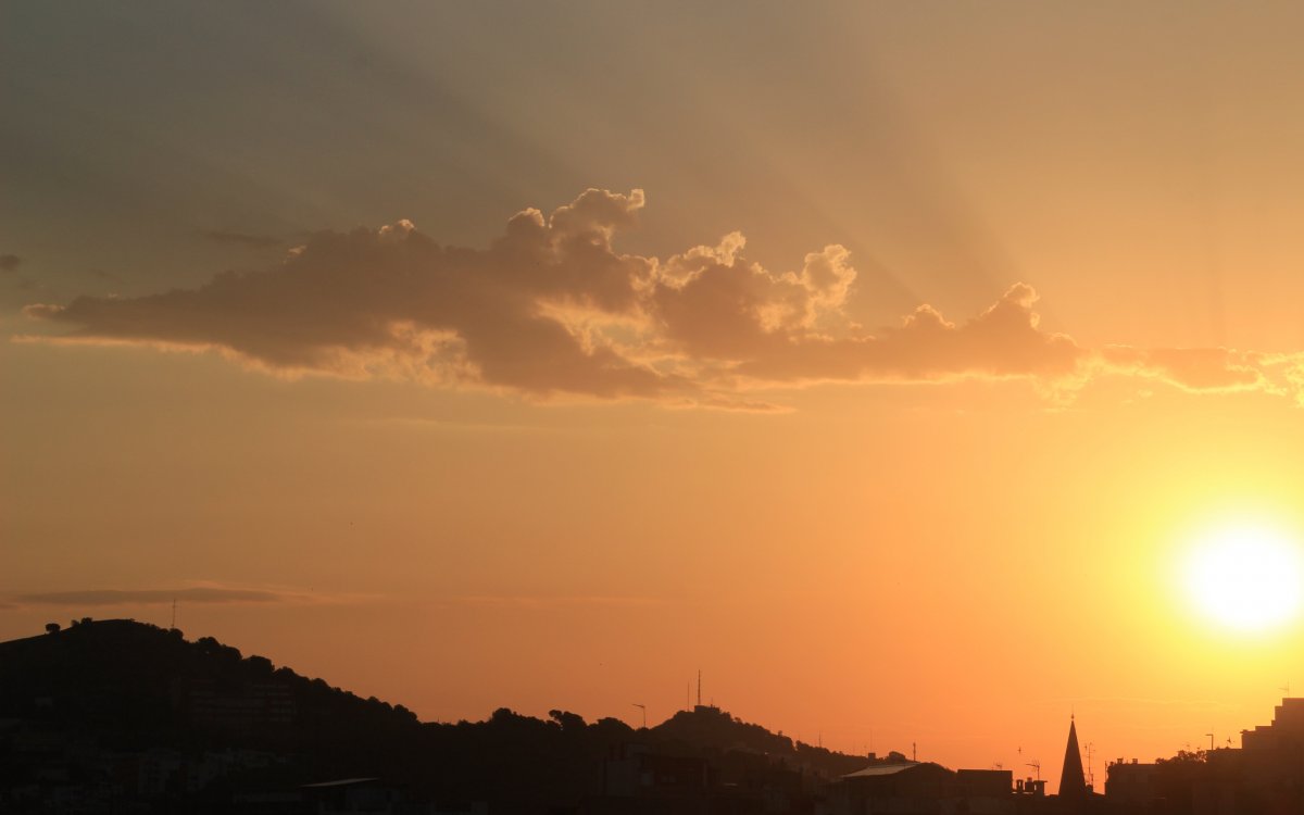 LAS OLAS DE CALOR Y SU AFECTACIÓN EN LA ECONOMÍA